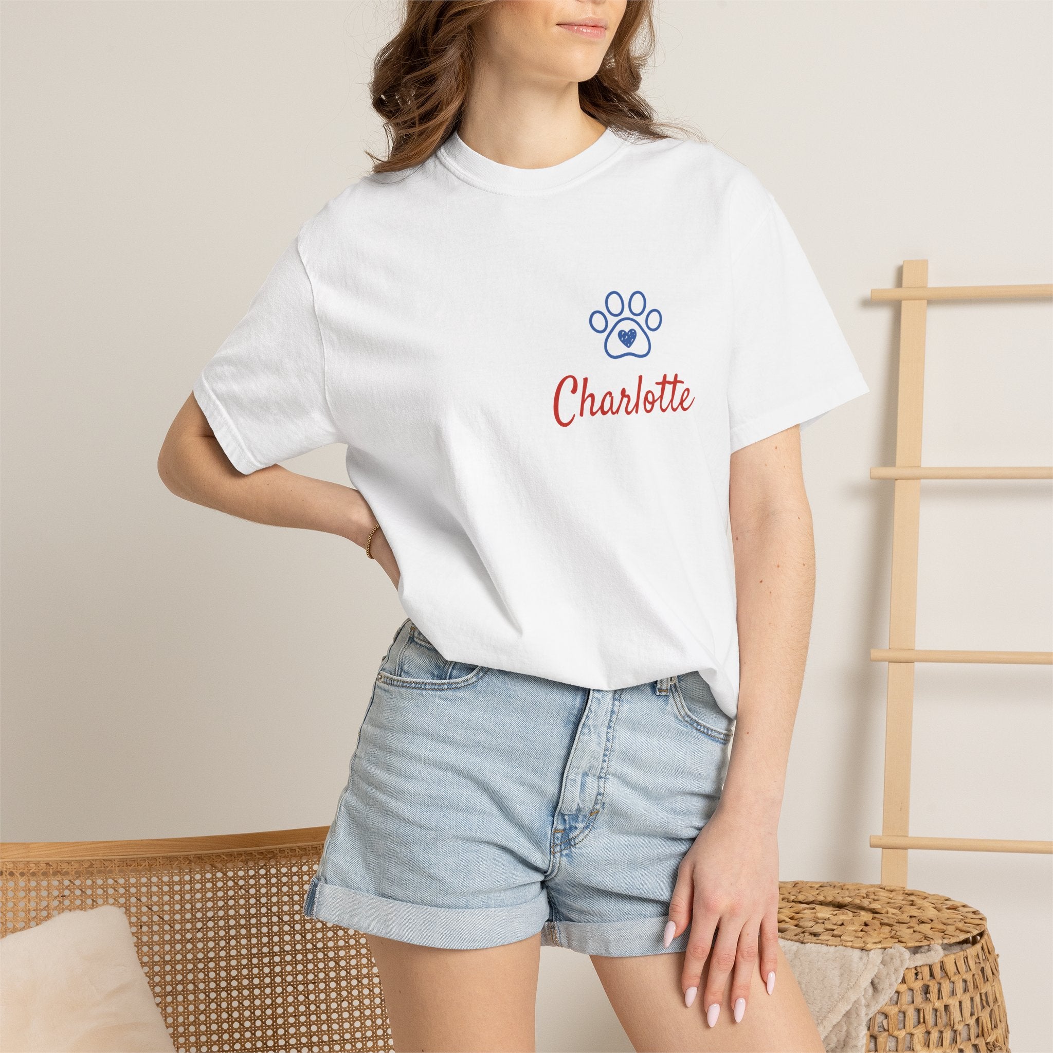 P001 - Dog Mom Club T-Shirt